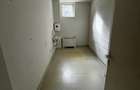 Spatiu comercial pe 2 nivele 700mp cu 20 incaperi si 10 bai pretabil c
