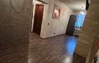 Apartament cu 3 camere decomandat în Motru