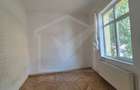 Apartament 3 camere semidecomandate, Centru, terasa, curte - 1