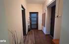 Apartament cu 3 camere decomandat în Petros