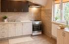 Casa potential:locuire multifamiliala,activitati comerciale,birouri,677 mp teren - 14