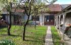 Casa cu 8 camere si anexa locuibila de 57 mp - 1
