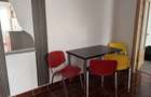 Vand apartament 2 camere Ostroveni langa posta