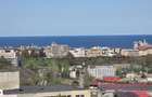 Superocazie ! Gara 2 camere decomnadate renovat vedere la mare 76.900E - 1