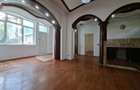 Piata Unirii, Calea Calarasilor, PROPRIETAR, vand casa P+M, 4 camere - 4