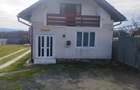 Doua case cu curte comuna! - 3