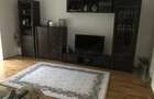 Vand apartament cu trei camere decomandat
