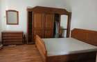 Casa renovata, monument, cu 3.600 mp teren ?i livada Tei?, 6 km de Targovi?te