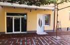 Casa 5 camere, 3 bai,2 bucatarii, 200 mp utili, 370 mp teren