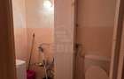 Apartament cu 4 camere de vanzare pe strada Parang