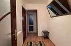Ofer spre inchiriere apartament cu 3 camere, central, decomandat - 2