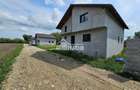 Casa de vanzare in Lazuri aproape de lacuri, aproape de lini?te, de - 8