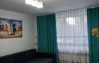 Apartament cu 2 camere, zona 8 mai, zona cu verdeata, parter, 51 mp2, pretabil si pentru prestari servicii( firme, sedii) , cu 2 intrari . - 2
