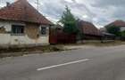 Vand teren 900 m,casa ?i anexe