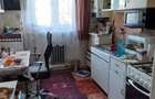 P.Dulfu, 3 camere, decom., etaj 3 - 5
