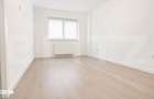 Apartament cu 3 camere, 76 mp, cu parcare si boxa, Tractorul - 5