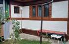 Casuta la tara aproape de Bucuresti si Ploiesti in comuna Poienarii Burchii