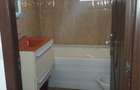 Inchiriez apartament cu 2 camere mobilat,utilat cu electrocasnice complet