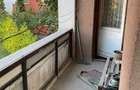 Ofer spre vanzare un apartament cu 2 camere