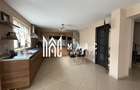 Casa cu 5 camere I Curte 920 mp I Tocile