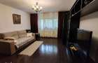 3 camere, decomandat, et 2/8, anvelopat- 13 Septembrie - 15
