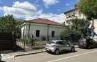 Casa cu 5 camere, mansarda si pivnita in centru - 1