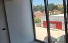 Vand apartament 3 camere, negociabil.