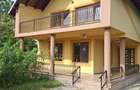 casa si teren de vanzare - 1