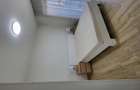 inchiriez apartament cu 3 camere