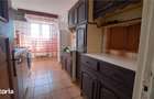 Penthouse 4 camere, mobilat si utilat modest, strada Toamnei