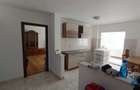 Inchiriez apartament decomandat 3 camere 2 bai zona centrala - 1