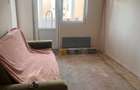Vand garsoniera,confort 1,compusa din hol, baie, camera ,bucatarie si balcon izolat si inchis cu termopan ,etaj 4 ,str. Poetului, partial renovata, - 9