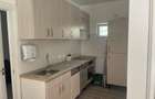 Inchiriez apartament cu o camera la casa