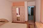 Inchiriez apartament de 3 camere - 4