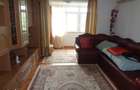 Apartament 2 camere, termoteca, baie cu geam, mobilat, utilat