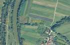 Teren de 3200 mp, în Petreni - 1