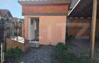 Casa 2 camere + garaj si dependinte - Teren 483mp - zona centrala