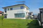 Casa ultrafinisata, garaj, panouri fotovoltaice - 2