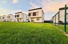 Casa individuala - 4 Camere | Ansamblu - Asfalt - 300 m STV - 15