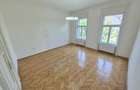 Birou de inchiriat - Piata Sinaia - 3 Camere-86 MP- Etaj 1- Centrala - 700 Euro ! - 13