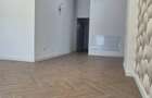 Vand Casa de caramida in Roman ,220.000 Euro Neg