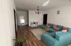 Proprietar,închiriez apartament cu 3 camere,et.1, - 2