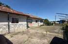 Casă cu Teren 1097 Mp în Pietroșani - 3