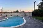 Casa cu piscina si ponton pe malul lacului - 15