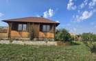 Teren in suprafata de 2400 mp cu cabanuta