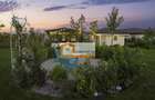Langa Padure si lac, Vila P+Pod , 900mp teren,  terasa 40mp,  complex securizat