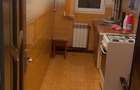 Vand apartament cu 2 camere, situat la etajul 1. Apartamentul este compus din: sufragerie, 1 camera (dormitor), bucatarie si baie. - 2