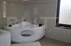 Vila de vanzare, 380 mp, zona Reghin