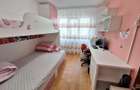 Apartament 3 camere renovat,mobilat,etaj 3,Zona Cora - 7