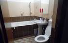 Apartament 3 camere decomandat,2 gr.sanitare,2 balcoane,145000 Euro